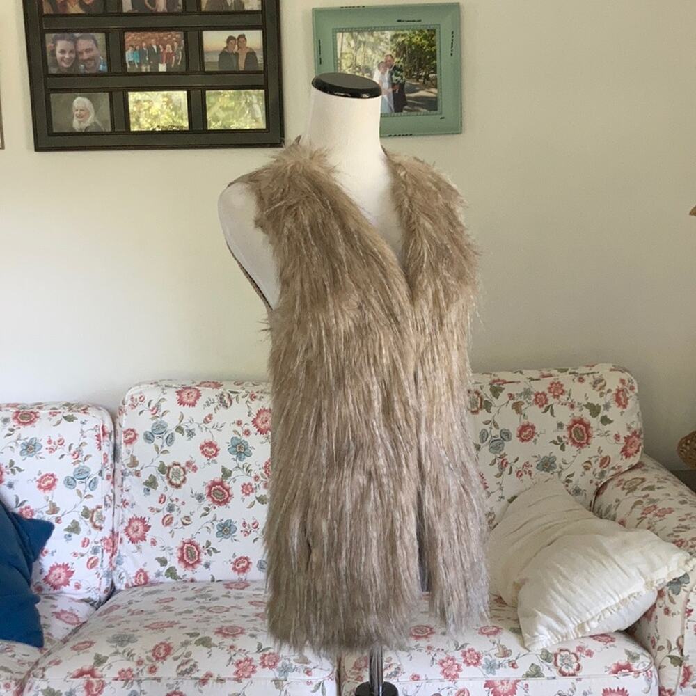 Sebby Collection Faux Fur/Knit Vest, Size S